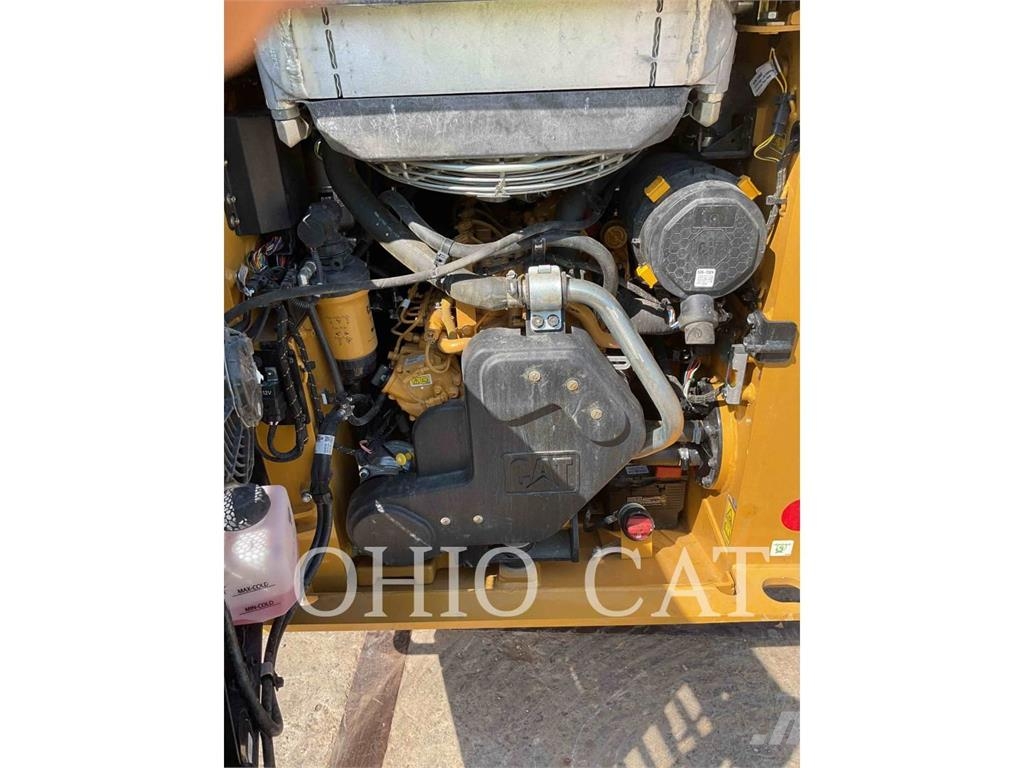 CAT 249D3 C3H2 Telakuormaajat