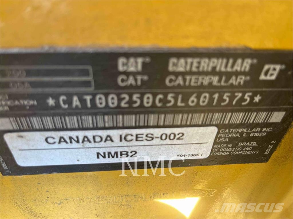 CAT 250 Liukuohjatut kuormaajat