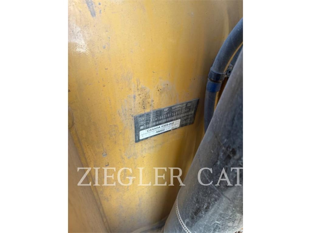 CAT 250 Kompaktrakodók