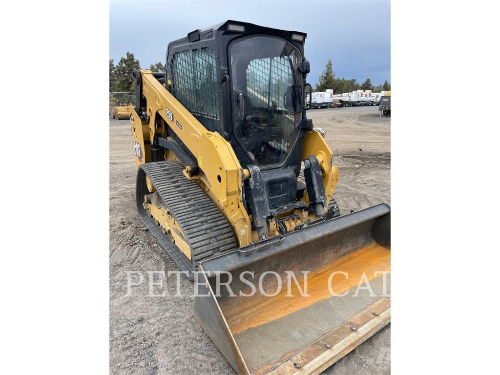 CAT 255 Liukuohjatut kuormaajat