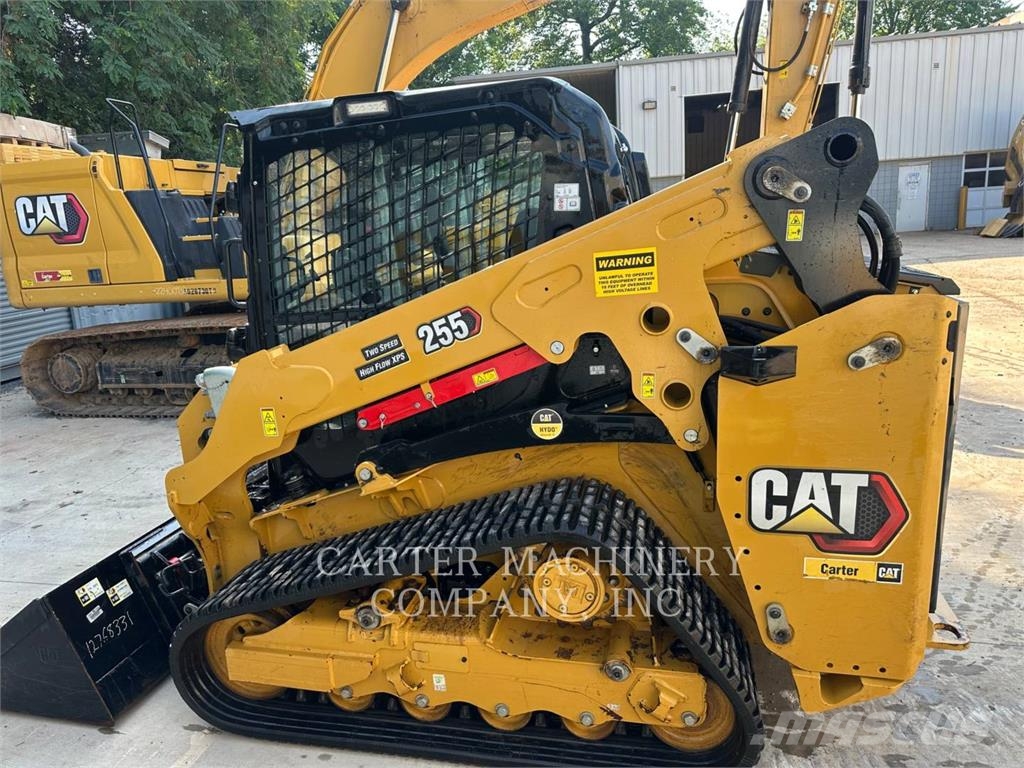 CAT 255 Šmykom riadené nakladače