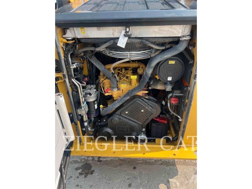 CAT 255 Rupsladers