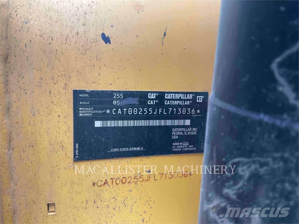 CAT 255 Larvebåndslæssere