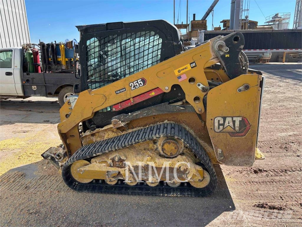 CAT 255 Kāpurķēžu iekrāvēji