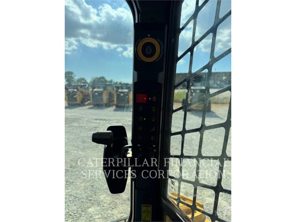CAT 255-05 Crawler FEL's
