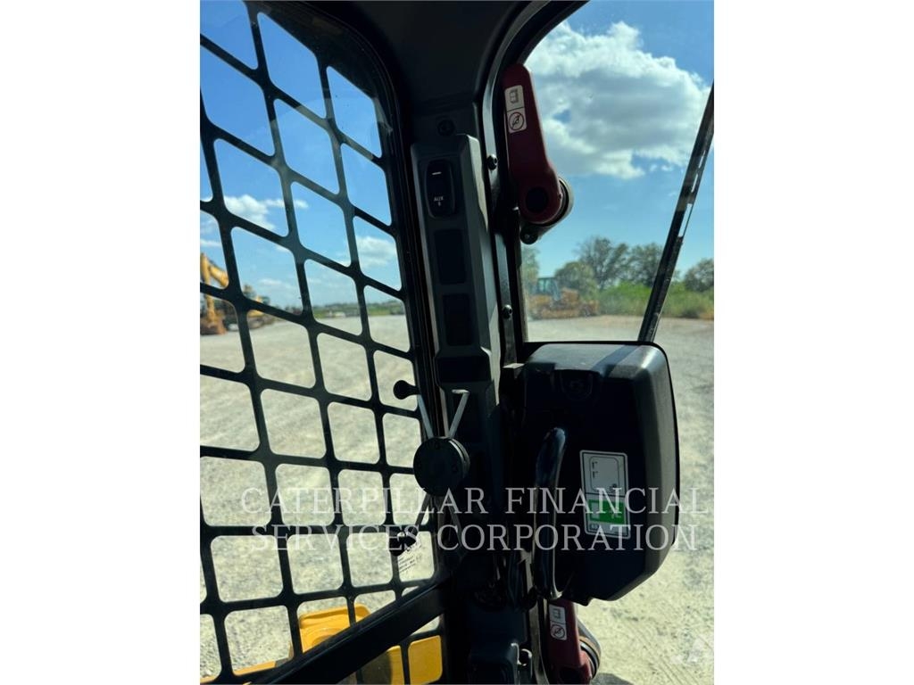 CAT 255-05 Crawler FEL's