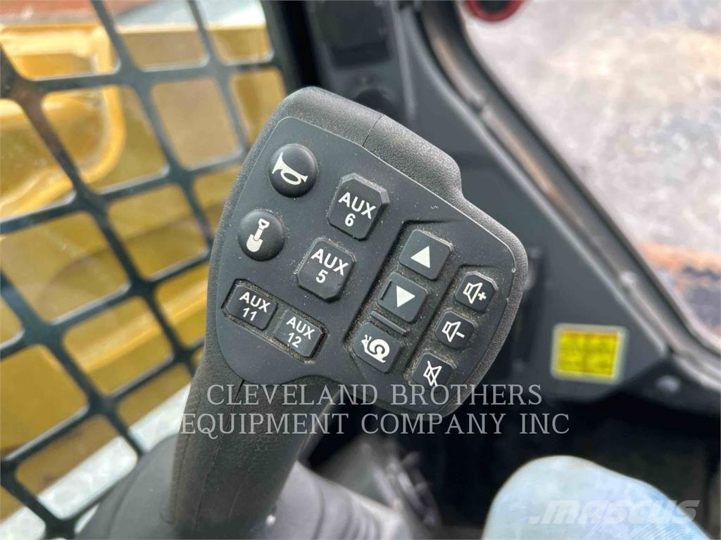CAT 255-05 Crawler FEL's