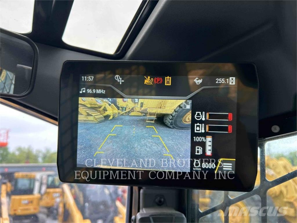 CAT 255-05 Crawler FEL's
