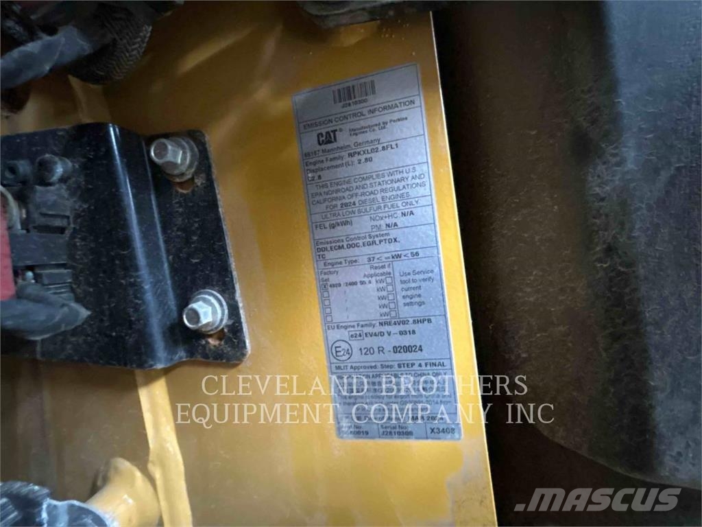 CAT 255-05 Crawler FEL's