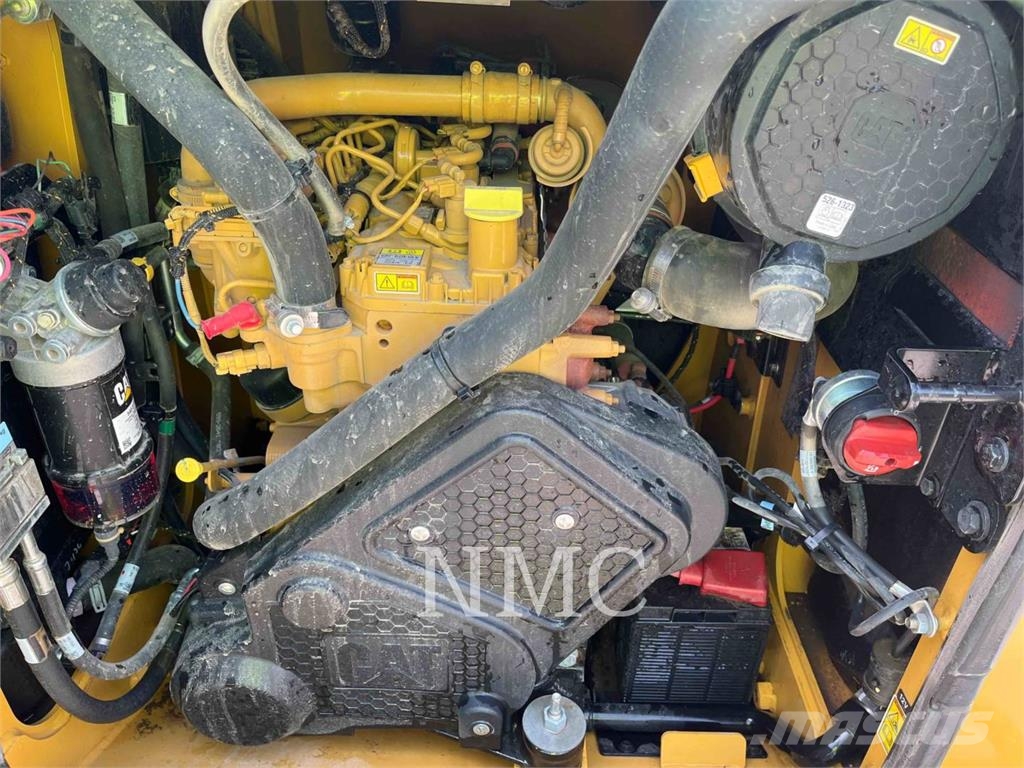 CAT 255-05 Crawler FEL's