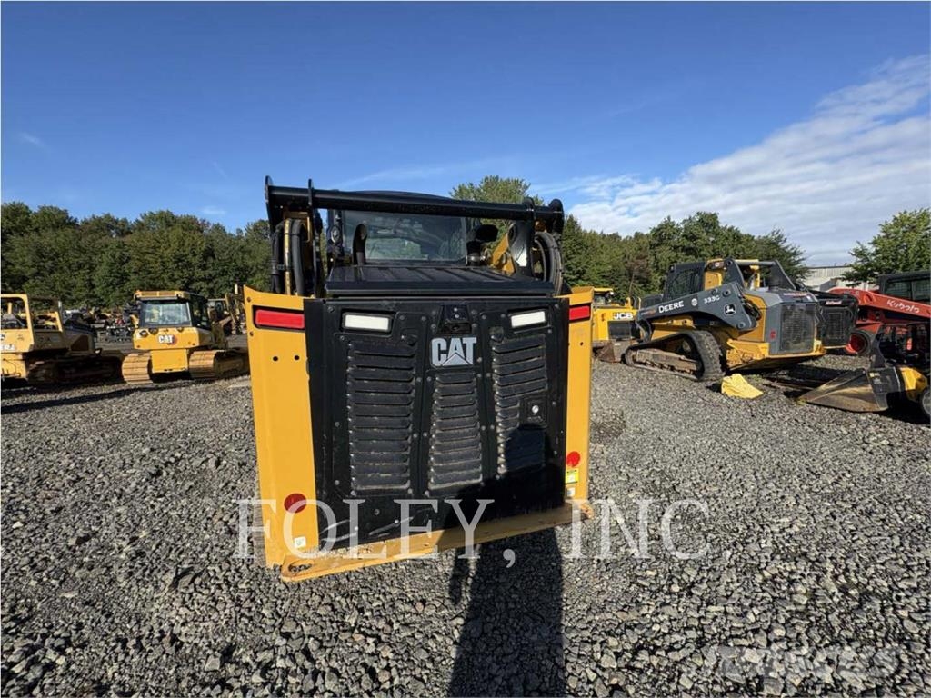 CAT 255-05 لوادر زحافة