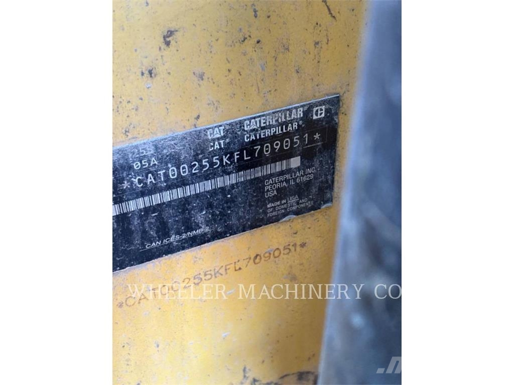 CAT 255 C3HF Laderaupen
