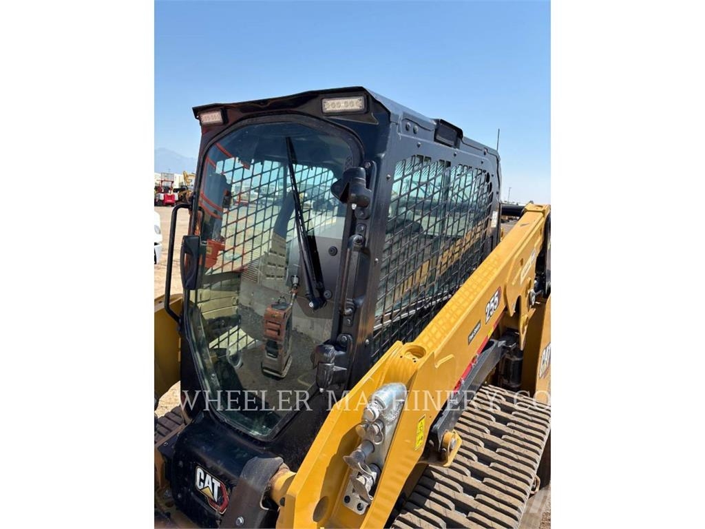 CAT 255 C3T4 Telakuormaajat