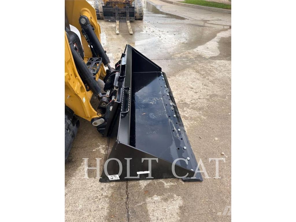 CAT 255 CAB Skid steer loaders
