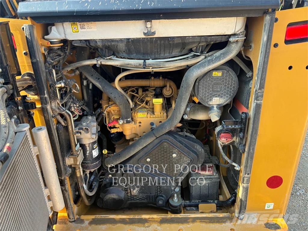 CAT 25505 Crawler FEL's