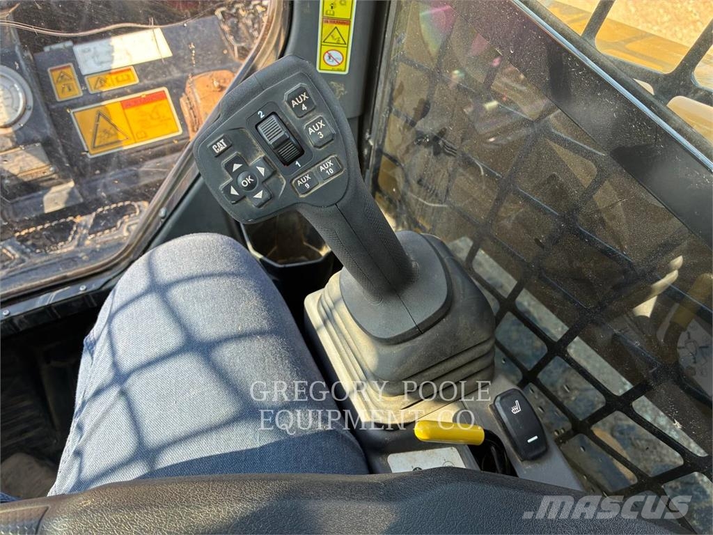 CAT 25505 Crawler FEL's