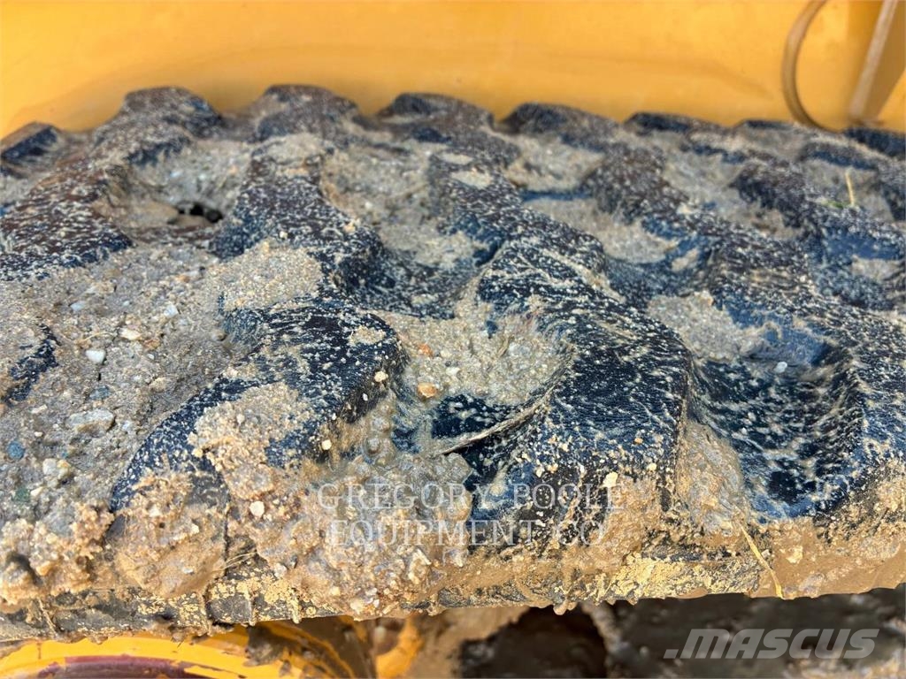 CAT 25505 Crawler FEL's