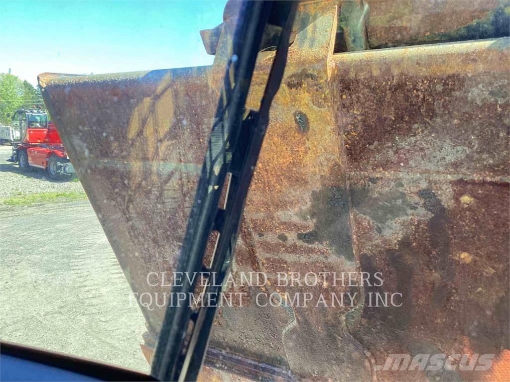 CAT 25505 Crawler FEL's
