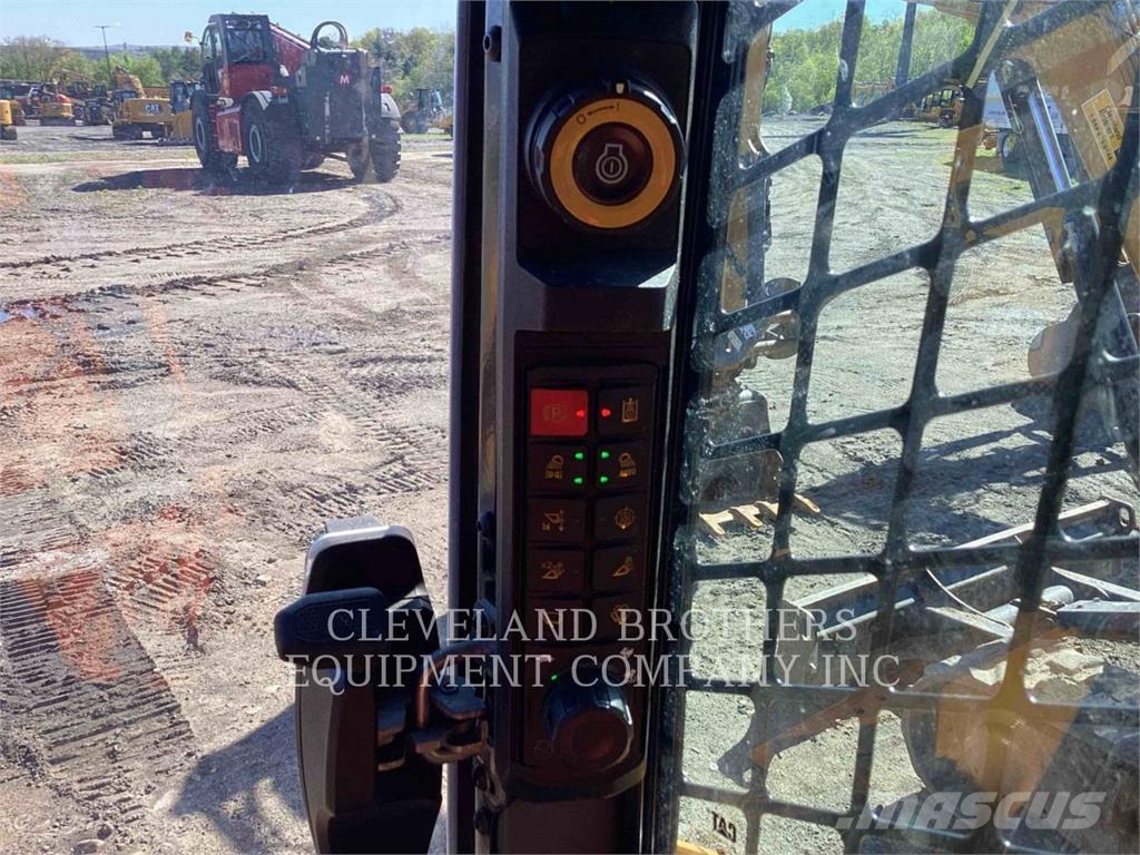 CAT 25505 Crawler FEL's