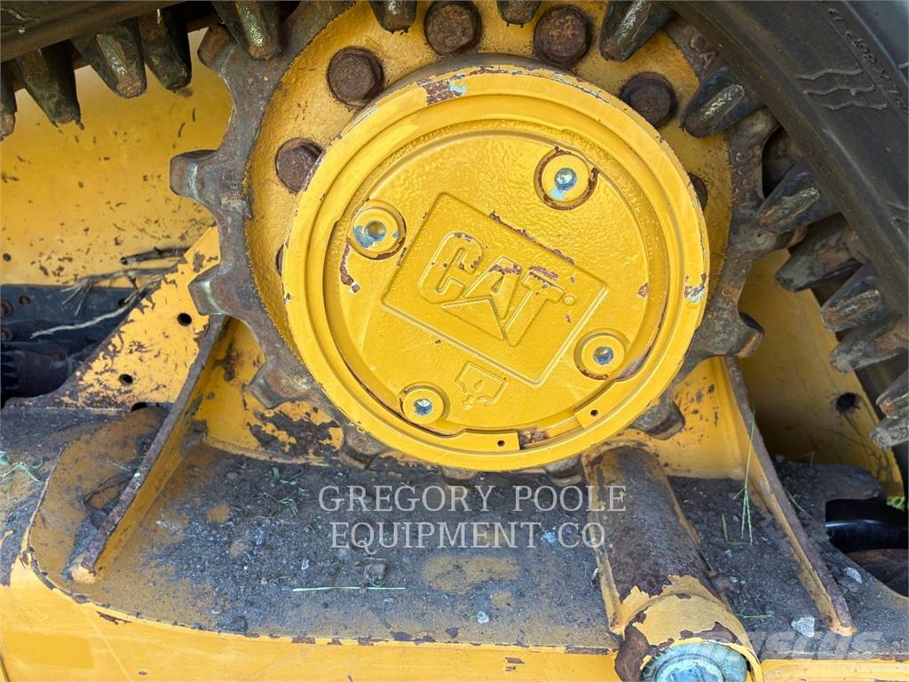 CAT 25505 Crawler FEL's