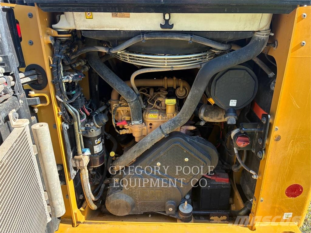 CAT 25505 Crawler FEL's