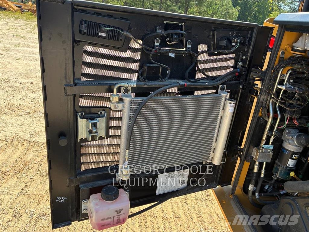 CAT 25505 Crawler FEL's