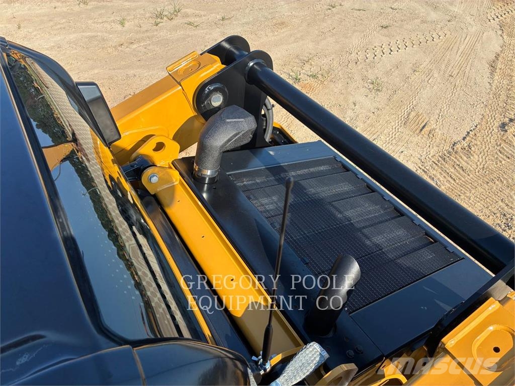 CAT 25505 Crawler FEL's