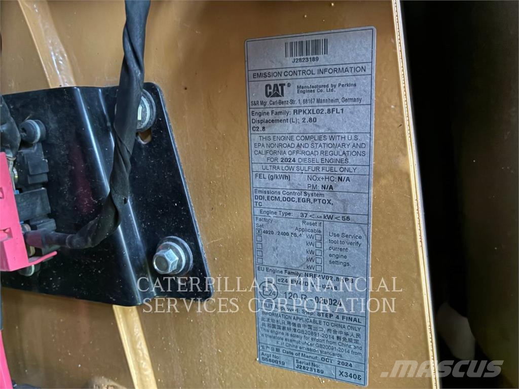 CAT 25505 궤도식 로우더