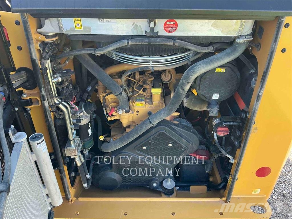 CAT 25505 Skid steer loaders