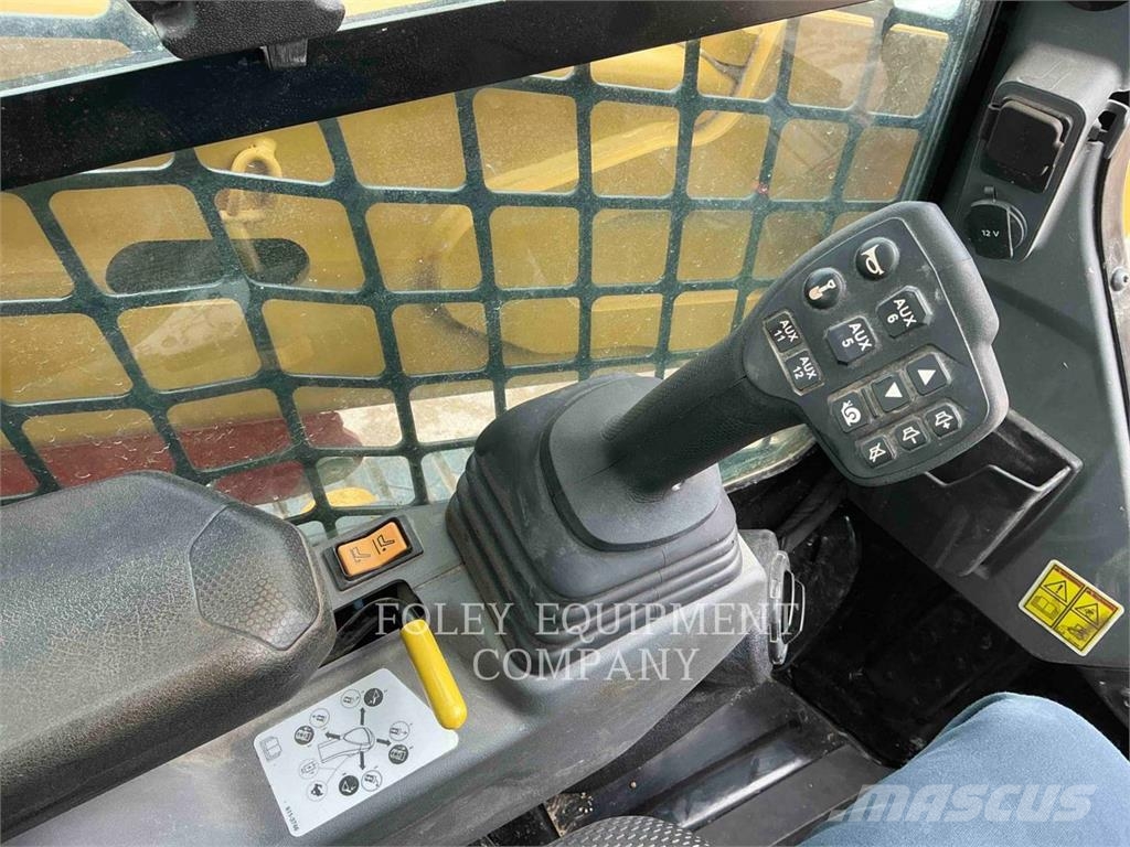 CAT 25505SC スキッドステアローダー