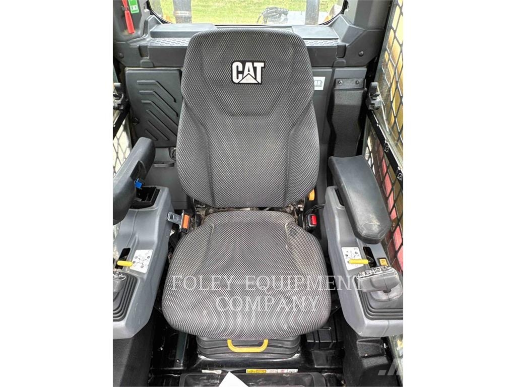 CAT 25505SC 滑移轉向裝載機