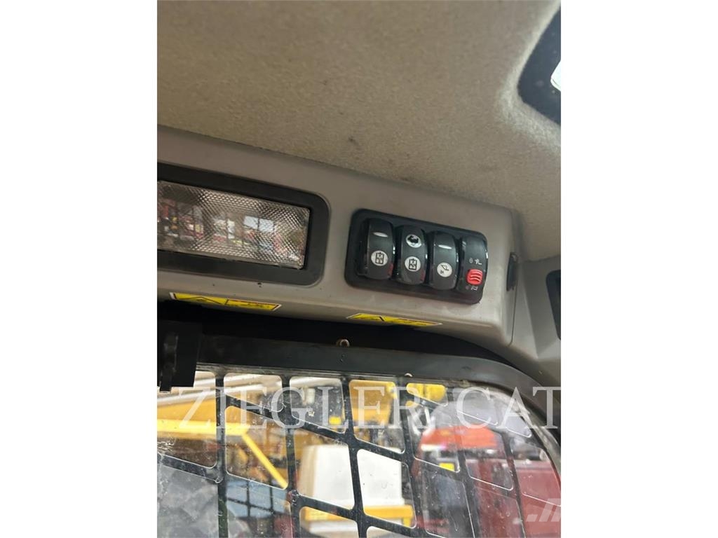 CAT 257D Roomiklaadurid
