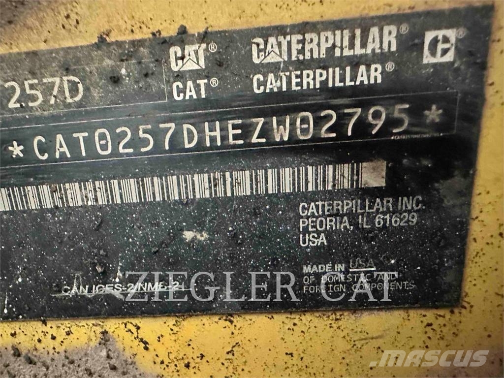 CAT 257D Nakladalci goseničarji