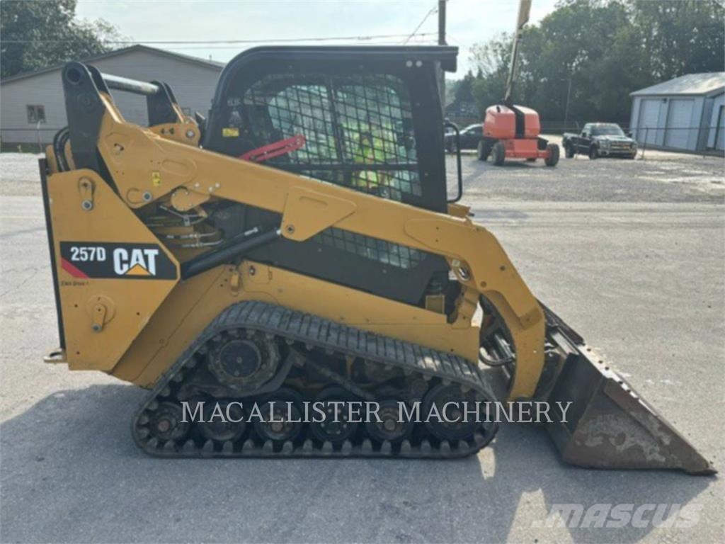 CAT 257D Larvebåndslæssere