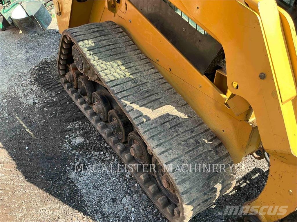 CAT 257D Larvebåndslæssere