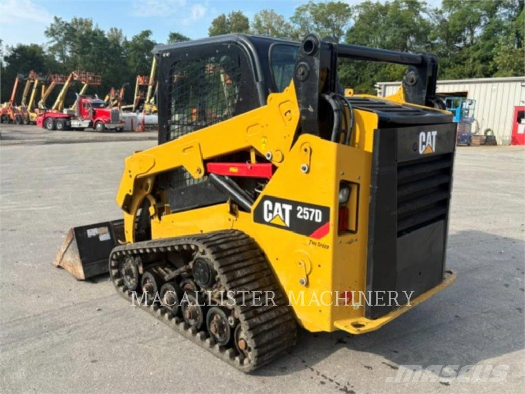 CAT 257D Larvebåndslæssere