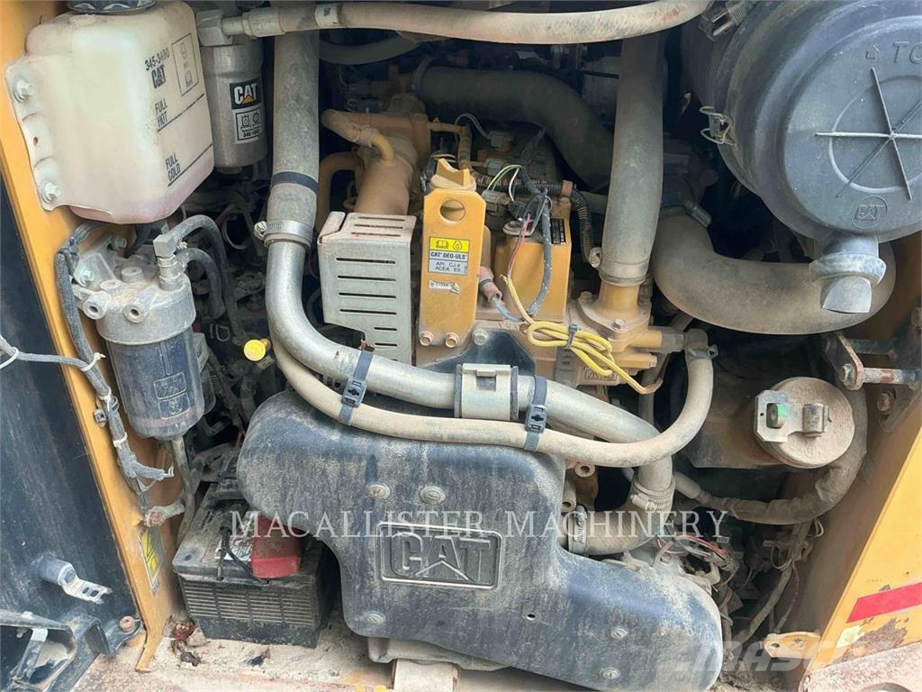 CAT 257D A2Q Larvebåndslæssere