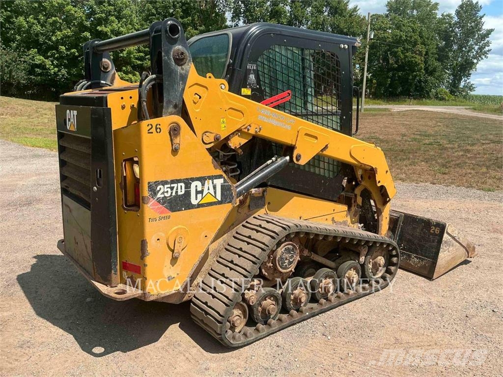 CAT 257D A2Q Larvebåndslæssere
