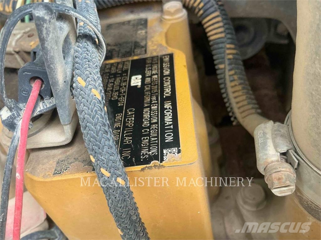 CAT 257D A2Q Larvebåndslæssere
