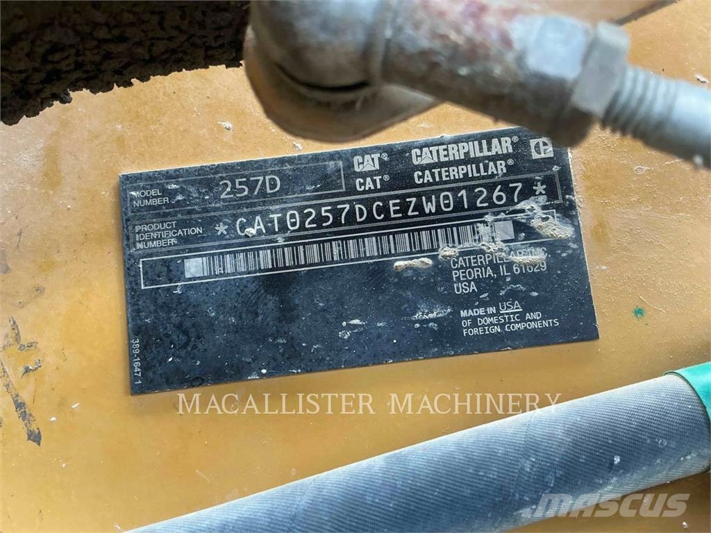 CAT 257D A2Q Larvebåndslæssere