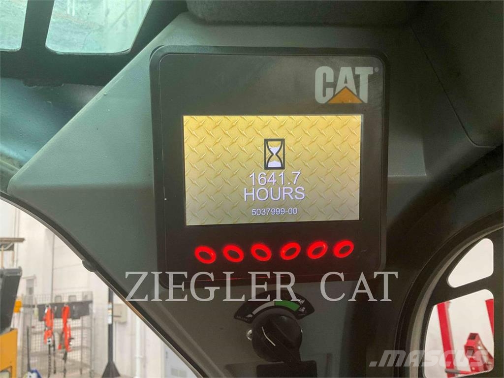 CAT 259D Lánctalpas homlokrakodók