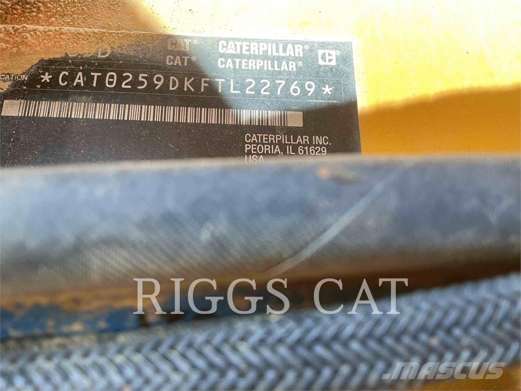 CAT 259D Lietoti riteņu kompaktiekrāvēji