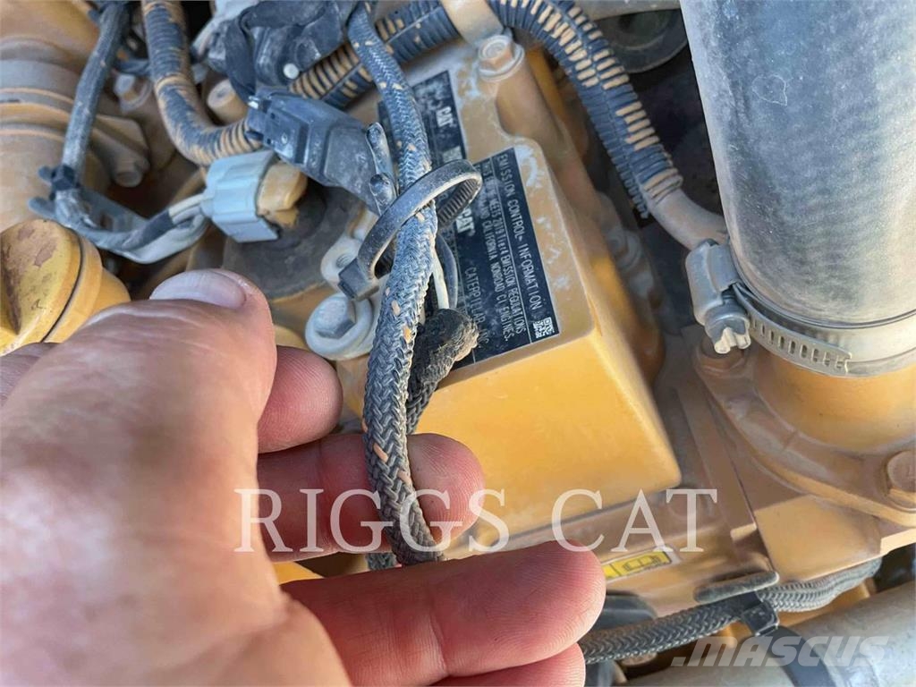 CAT 259D Lietoti riteņu kompaktiekrāvēji