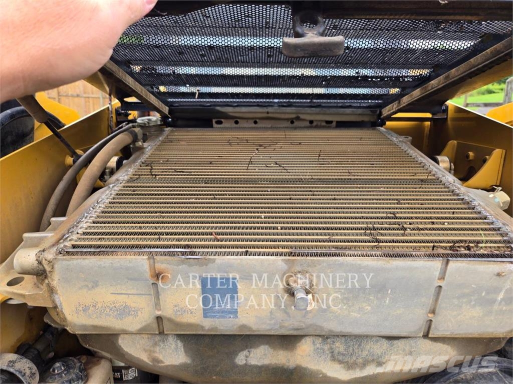 CAT 259D Crawler loaders