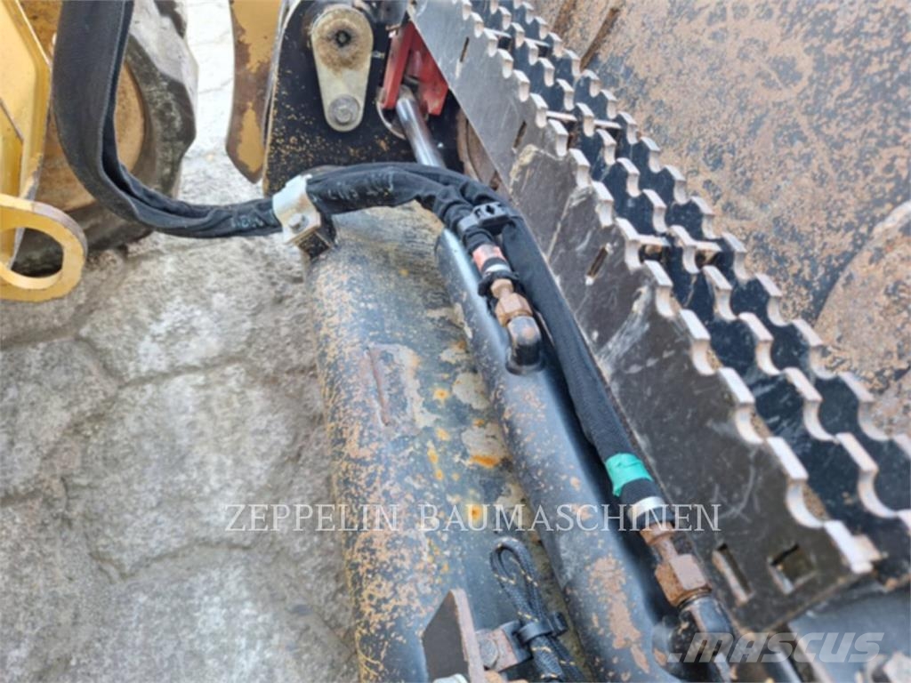 CAT 259D Lietoti riteņu kompaktiekrāvēji