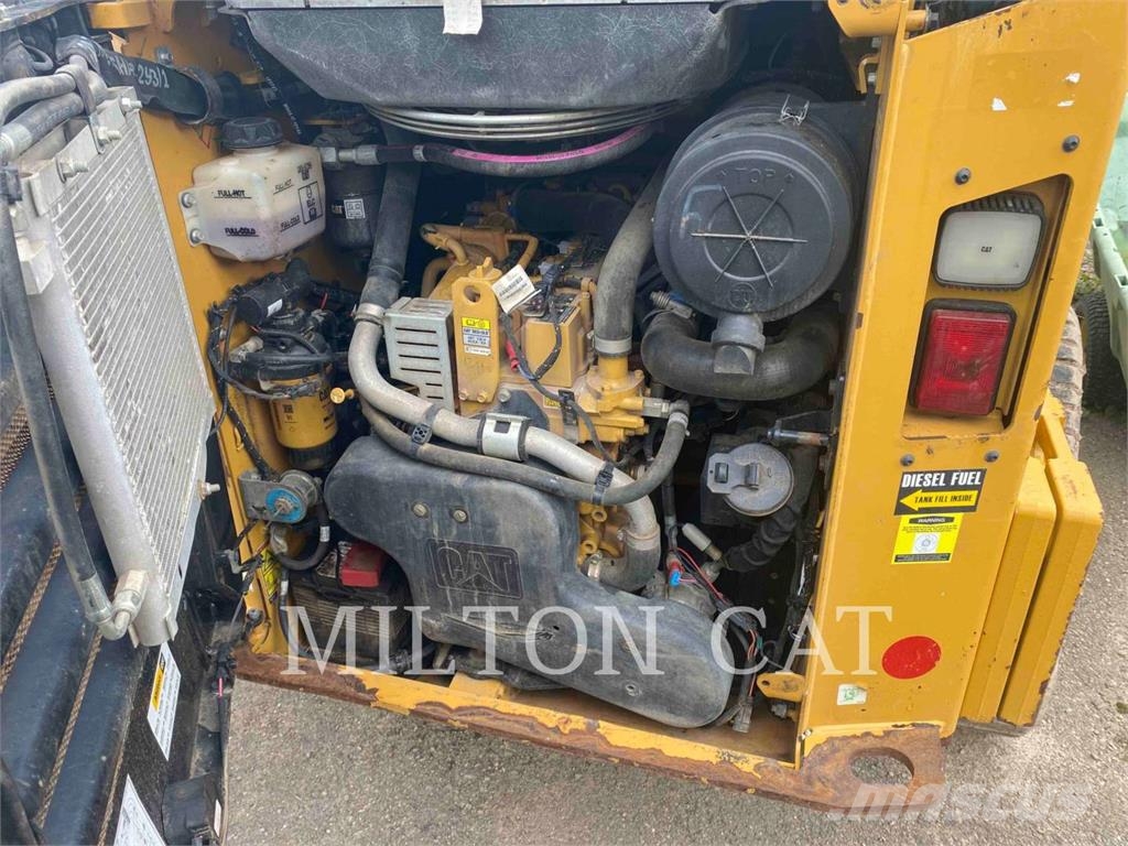 CAT 259D 3 لوادر انزلاقية التوجيه