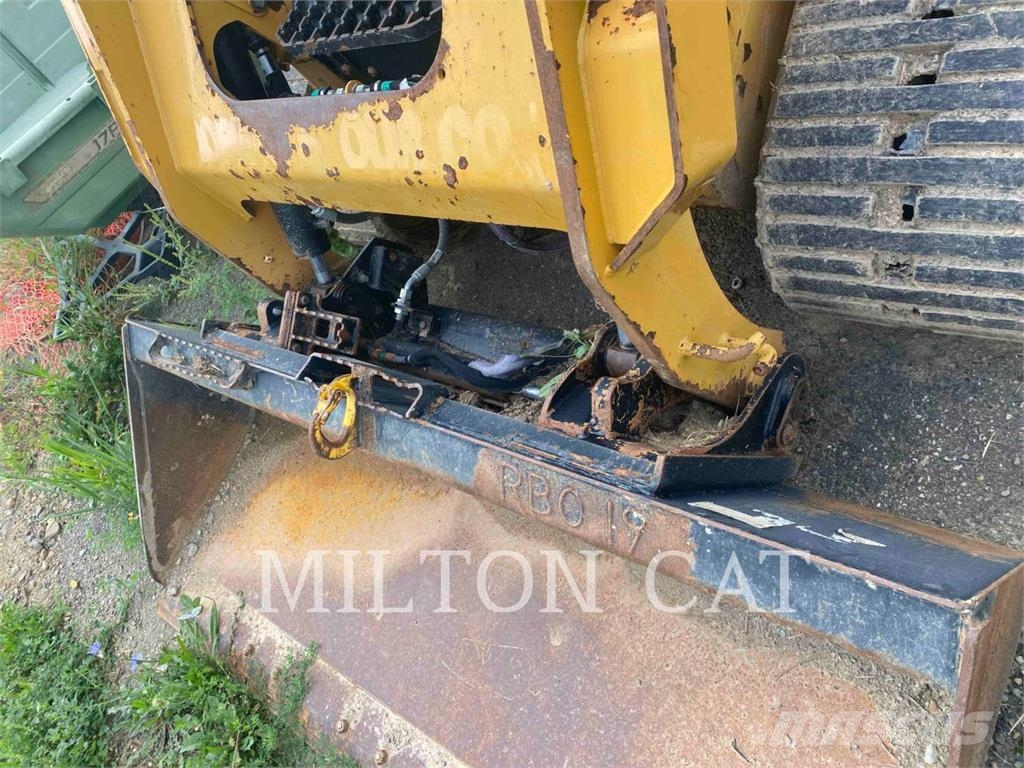 CAT 259D 3 لوادر انزلاقية التوجيه