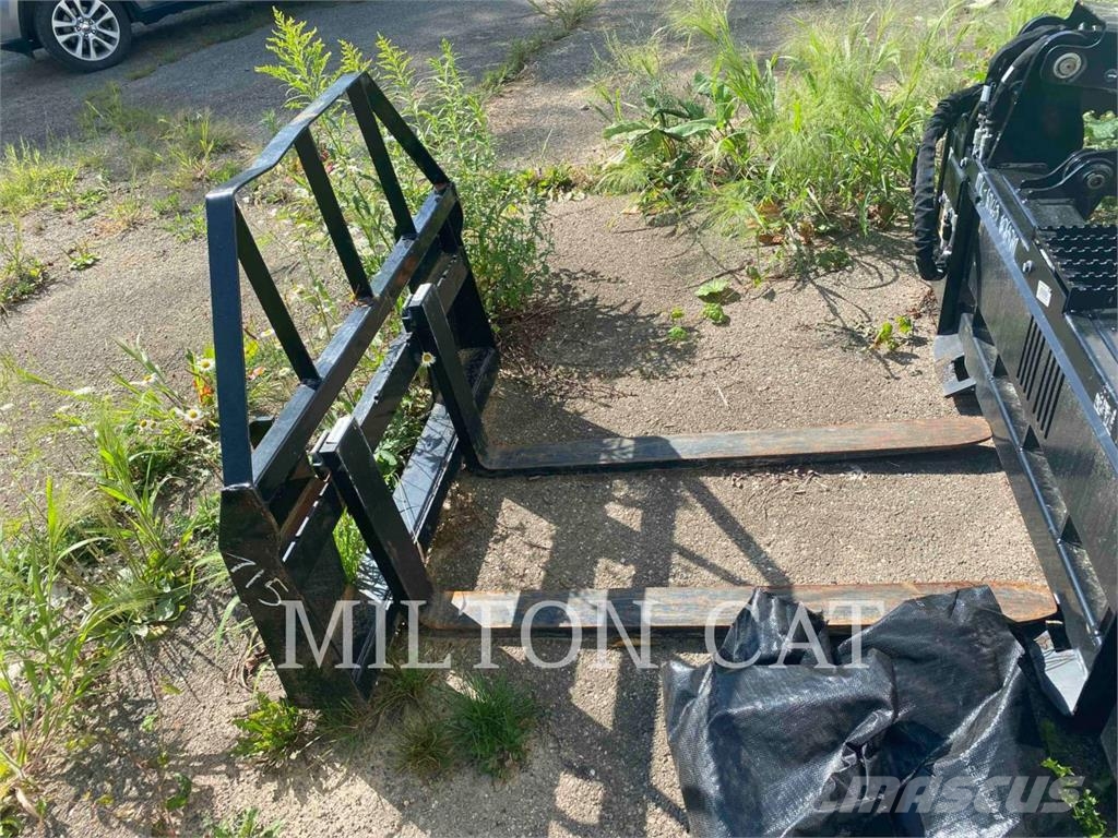 CAT 259D 3 لوادر انزلاقية التوجيه