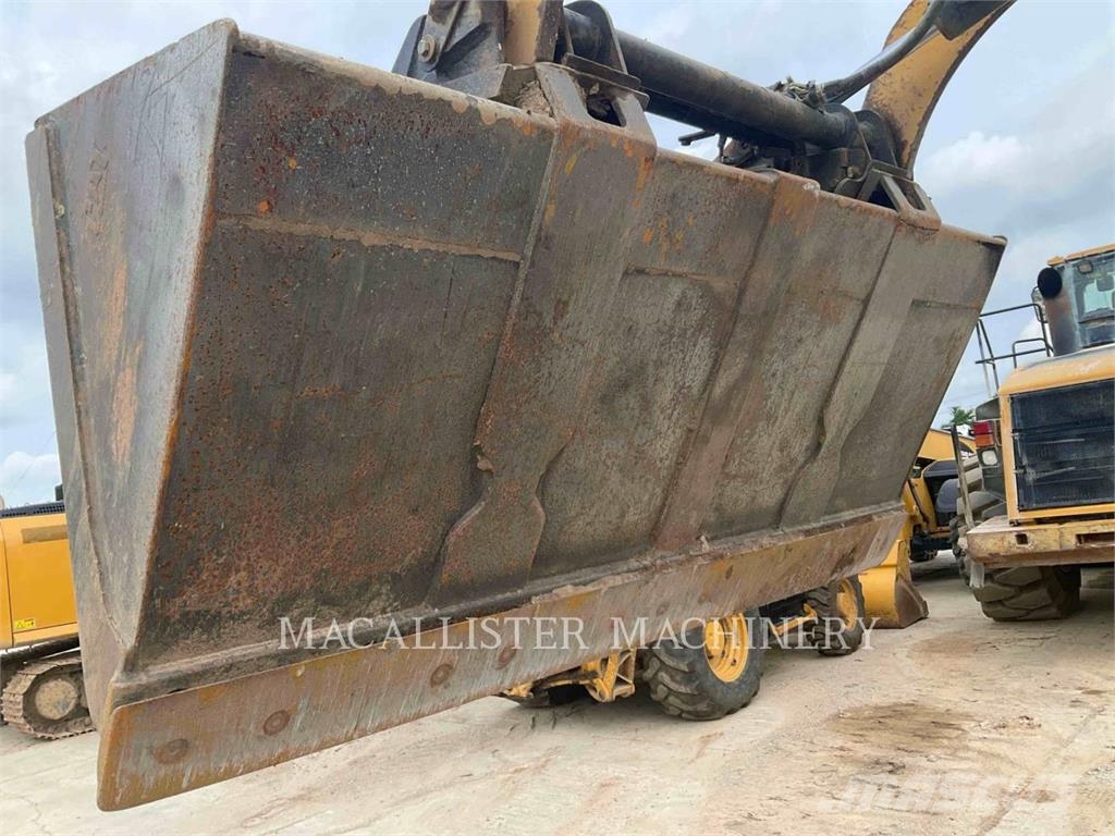 CAT 259D A 履带式装载机