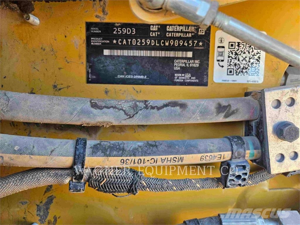 CAT 259D3 لوادر انزلاقية التوجيه